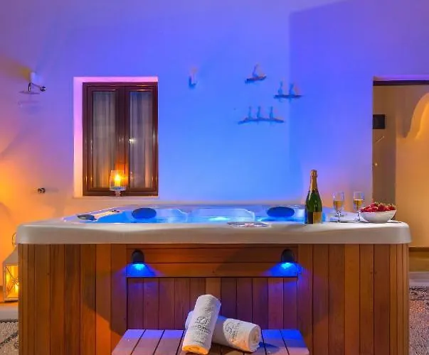 Luxury Rhodes Diamond Hot Tub Beautiful * لينثوس