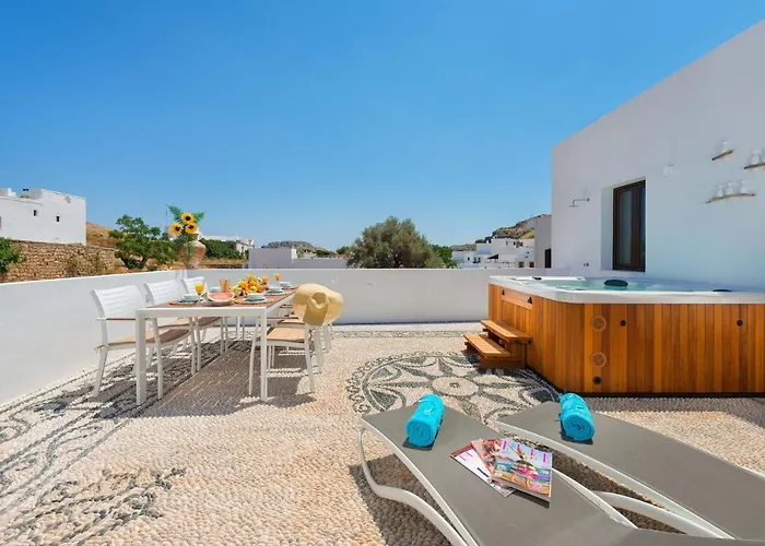 Luxury Rhodes Diamond Hot Tub Beautiful ヴィラ リンドス